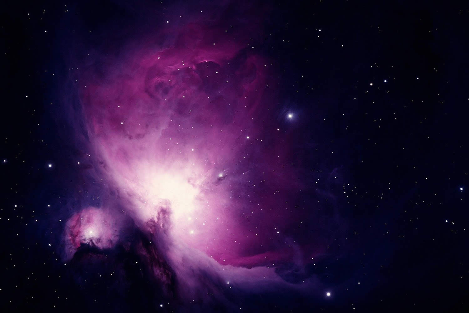 Find out what's up in the night sky with our helpful guides